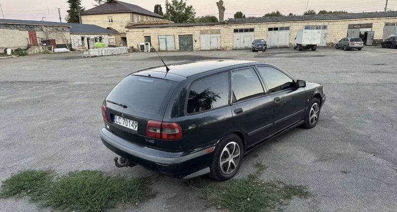 Вольво V40 Универсал 1.6 Газ Бензин  Недорого Бляха Нерастаможена Возможен  Обмен — фото 5