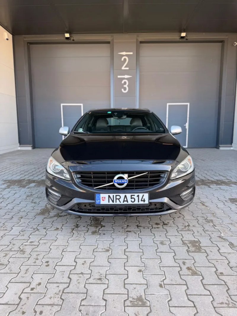 Volvo v60 plug in hubrid 2.4 D6 R дизайн — фото 8