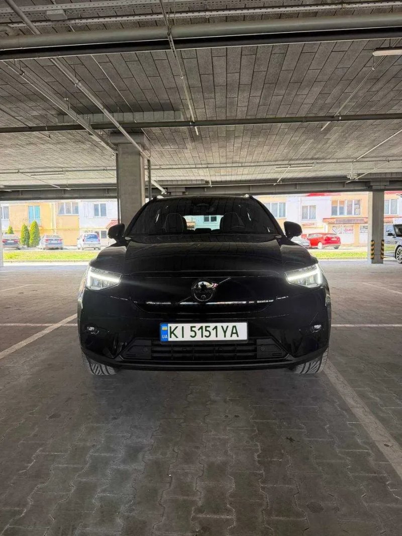 Volvo  XC40 Recharge  2022 — фото 7