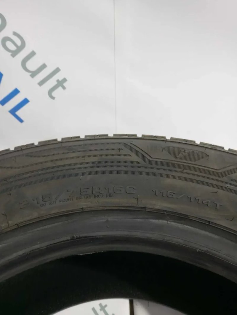 Всесезонна шина Goodyear Vector 4Seasons 215*75 R16 — фото 4