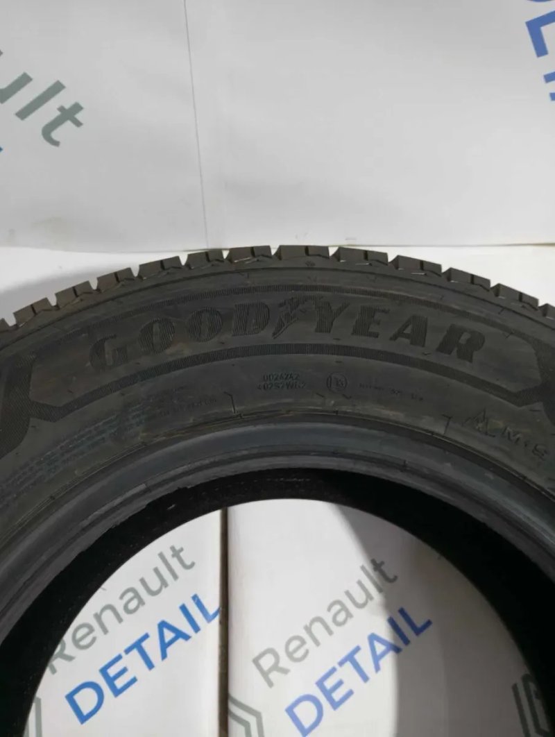 Всесезонна шина Goodyear Vector 4Seasons 215*75 R16 — фото 6