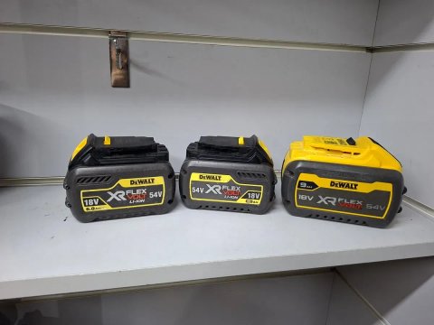 Вживана Dewalt Flex Volt батарея оригінал деволт