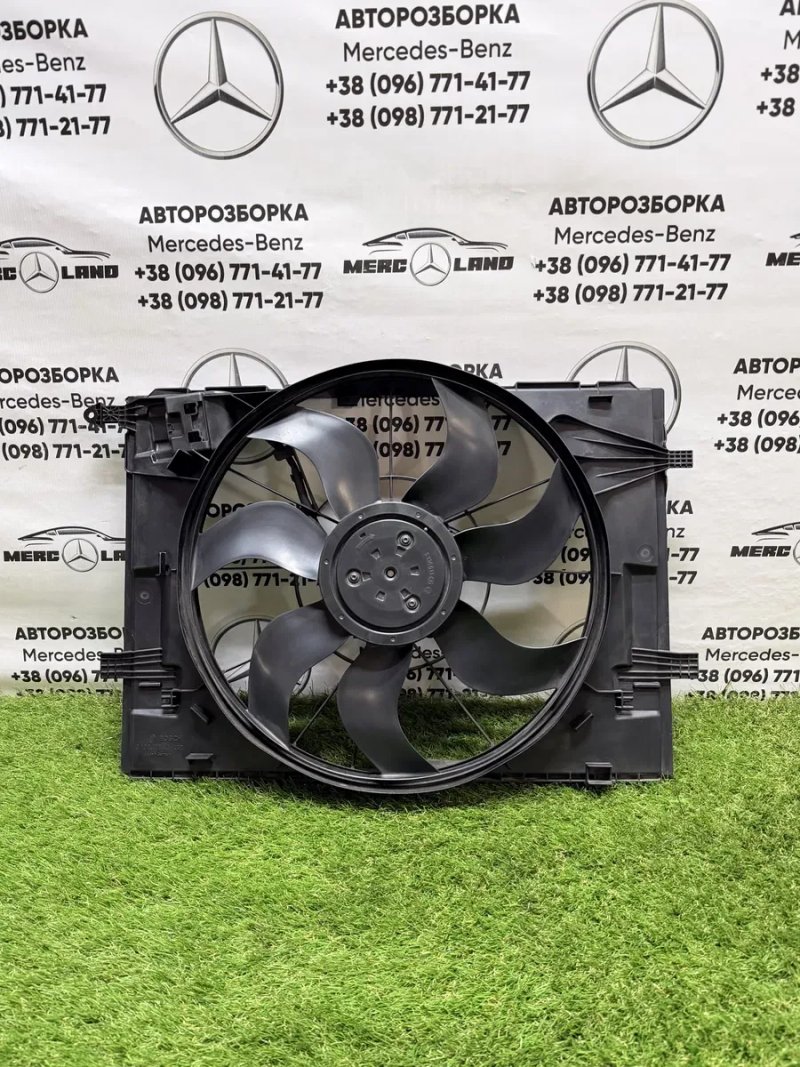 W205 вентилятор охолодження дифузор радіатора Мерседес C-class Розборка — фото 2