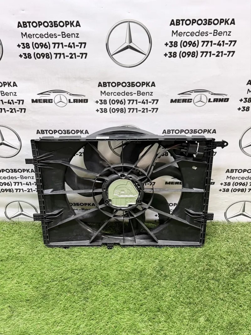 W205 вентилятор охолодження дифузор радіатора Мерседес C-class Розборка — фото 3