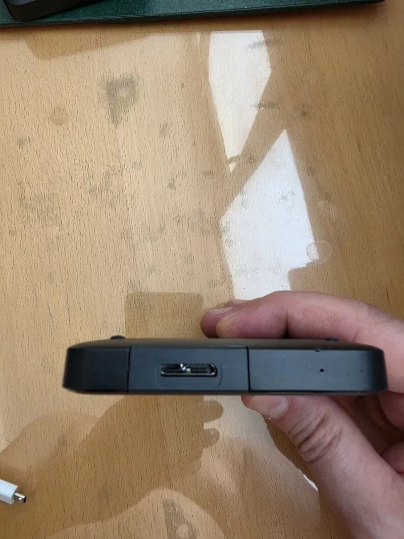 Wd Elements 1tb 1000gb диски hdd 2.5   зовнішній диск стан гарний смарти на фото майже нові — фото 6
