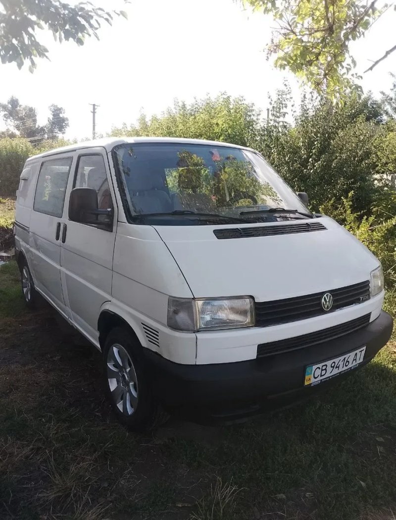 Wolkswagen Transporter.2.5tdi.6 мест. — фото 2