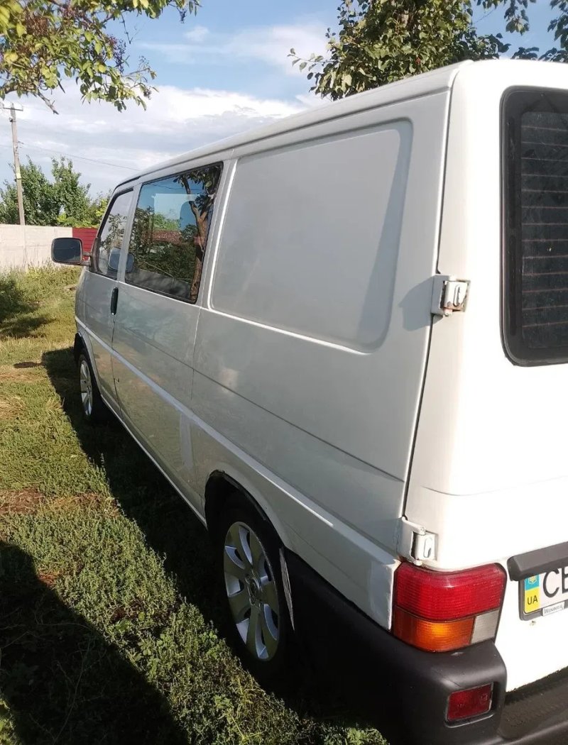 Wolkswagen Transporter.2.5tdi.6 мест. — фото 3