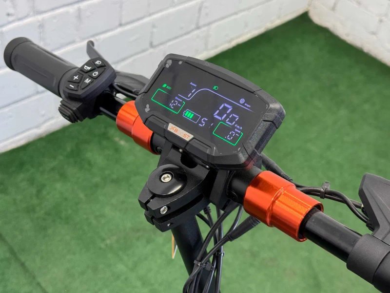 Xboost-002 1200W *2 мотори, Швидкий та потужний електросамокат, До 65 км/год / запас ходу до 50 км — фото 2