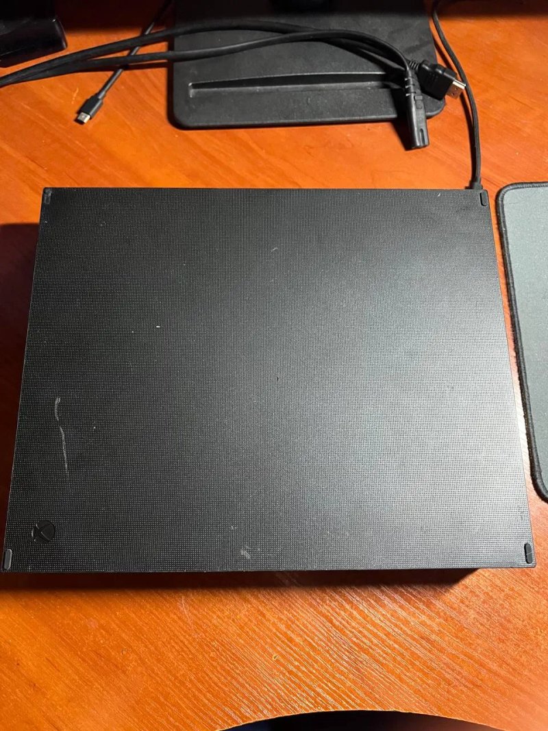 Xbox one  x 1TB — фото 3