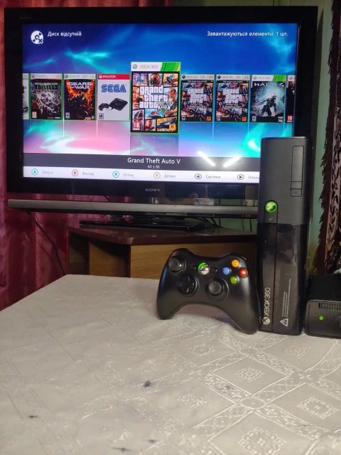 XBOX360E 500 gb ВаdАvаtаr Aurora  80 топ ігр
