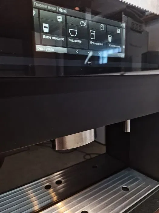 Як нова преміальна кавова машина Miele CVA6805 чорний  2018 CVA6800 — фото 4