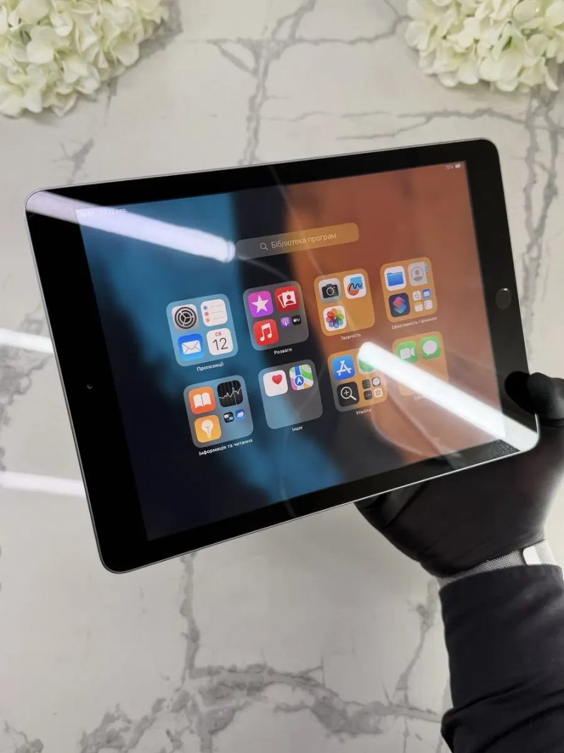 Як Новенький! iPad 6 128GB Wi-Fi Space Gray (Магазин Гарантія) — фото 3