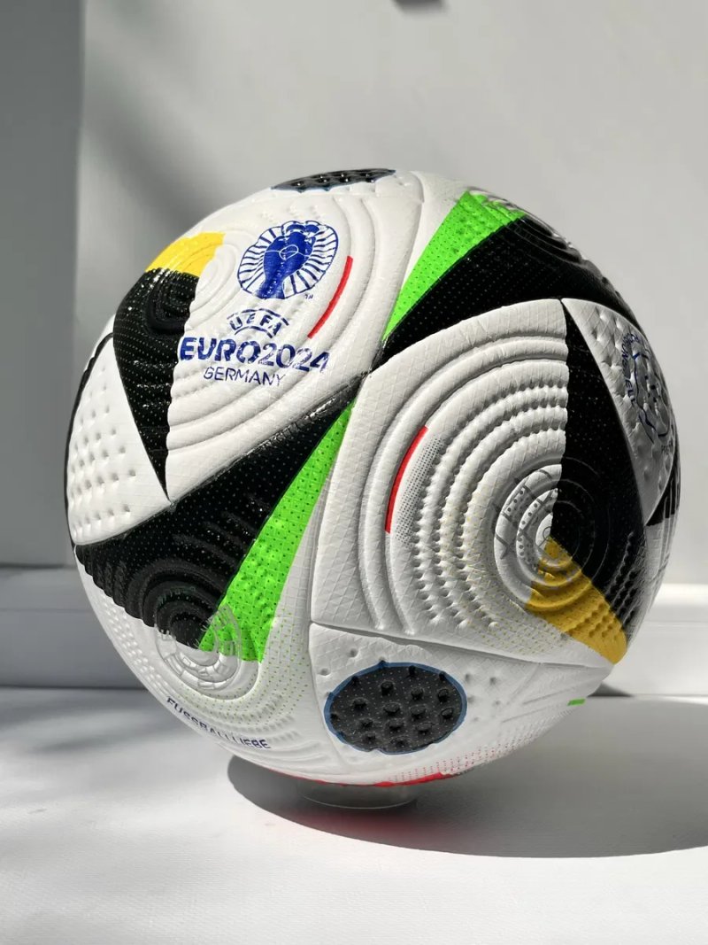 Якісний Футбольний Мʼяч EURO 2024 Germany. Розмір 5. Термошов — фото 5