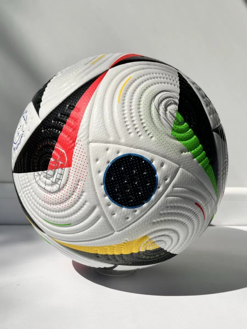 Якісний Футбольний Мʼяч EURO 2024 Germany. Розмір 5. Термошов — фото 7