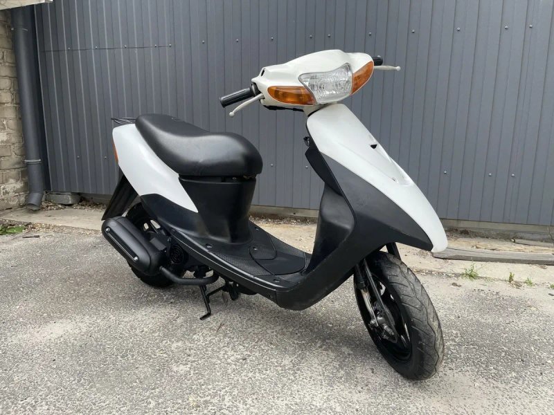 Японський скутер Suzuki Lets 2 (Бабочка) — фото 2