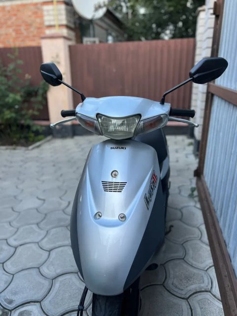 Японський скутер SUZUKI LETS 2 NEW бабочка без пробігу по Україні