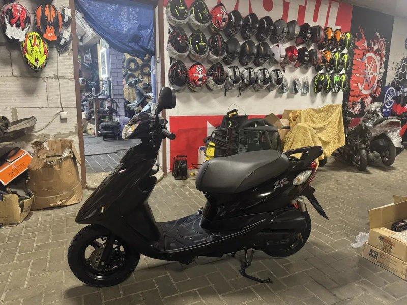 Японский скутер Yamaha Jog SA39J ZR — фото 4