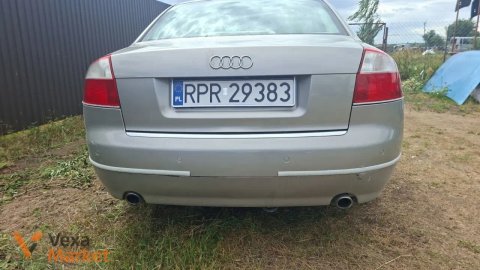 Задній бампер Audi A4 B6 седан