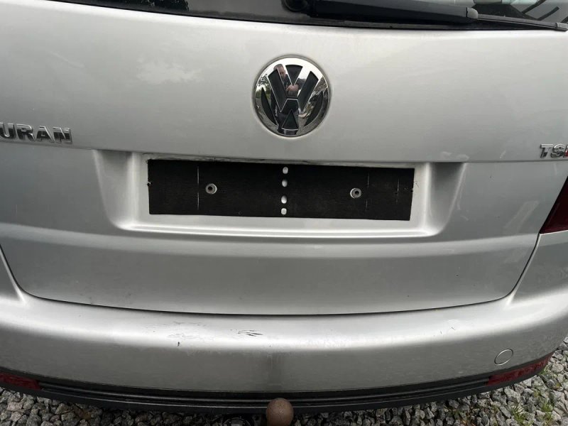 Задня ляда кришка багажника кляпа Volkswagen Touran Туран — фото 3