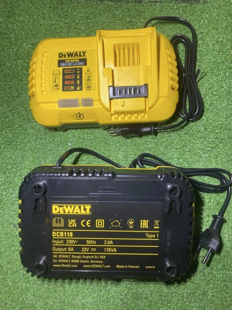 Зарядка 8a  dewalt 18V DCB118 девальт нові — фото 8
