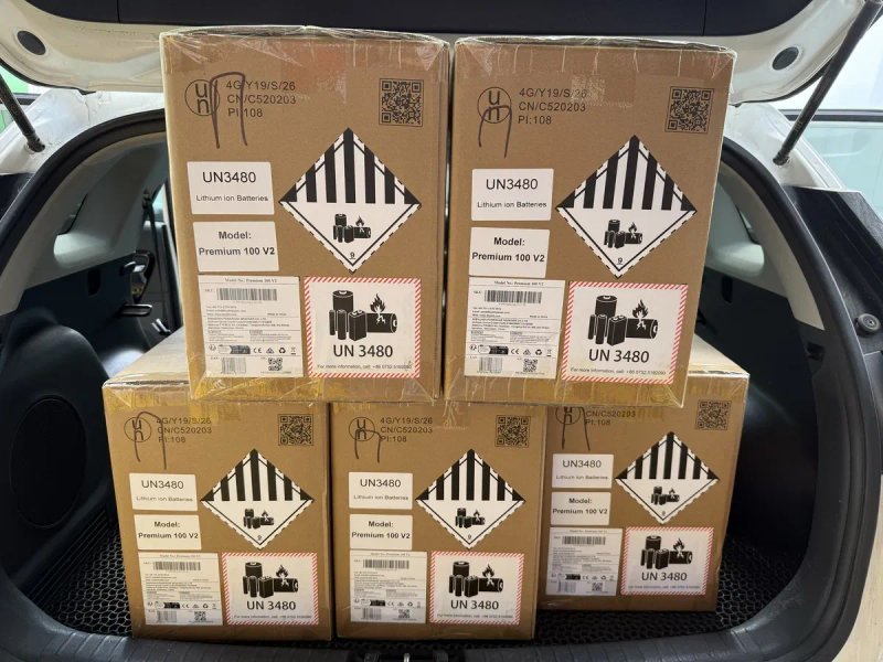 Зарядна станція Bluetti Premium 100 V2 (1024 Вт*г/2000-3600 Вт) джерело безперебійного живлення — фото 4