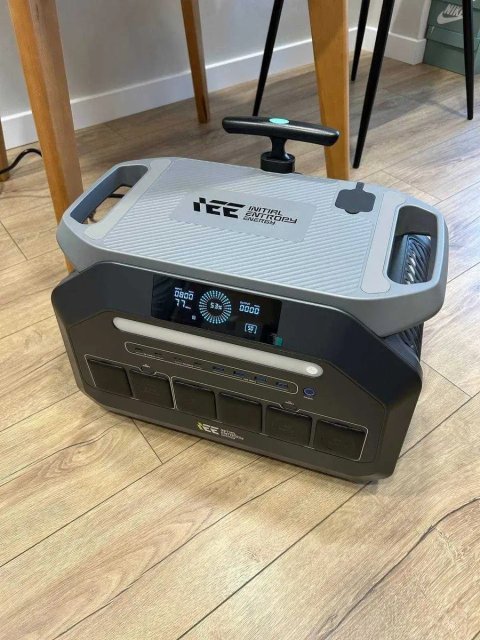 Зарядна станція IEETEK P3200 (3200W / 2048Wh)