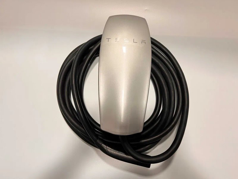 Зарядна станція Tesla Wall Connector Silver Gen2 80A (США) оригінал — фото 4
