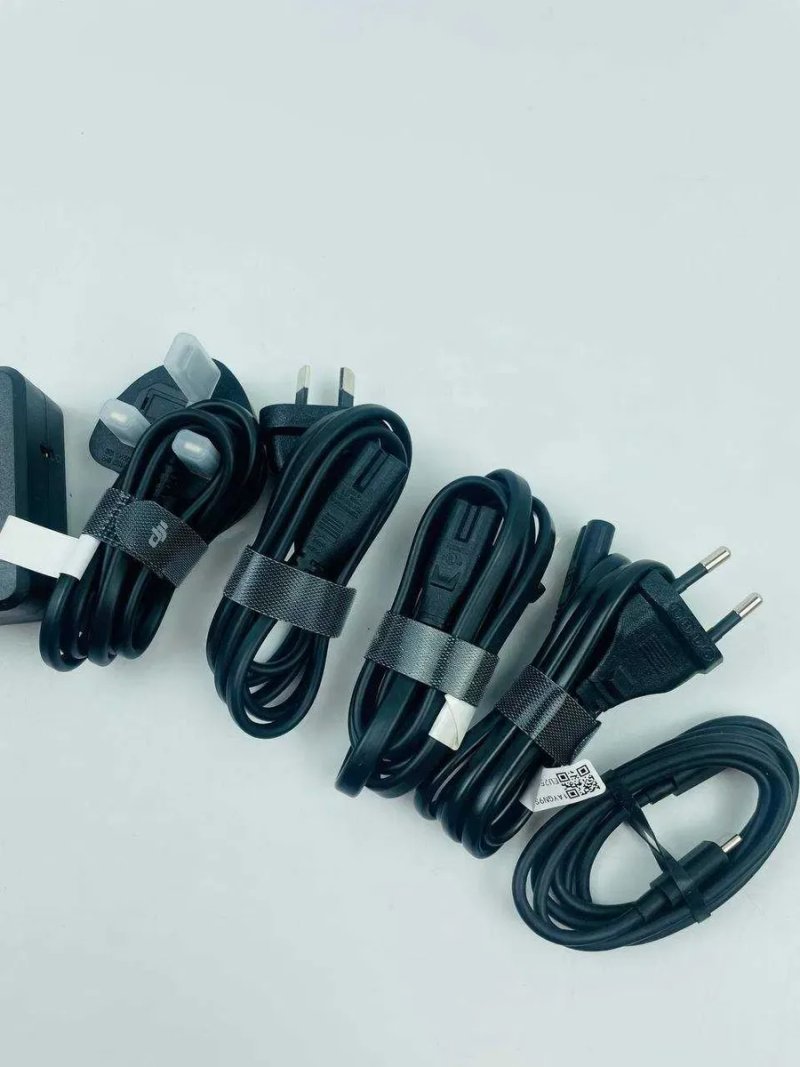 Зарядний пристрій DJI Mavic 3 USB-C Power Adapter 100W + 5 кабелів, арт: 44027 — фото 4