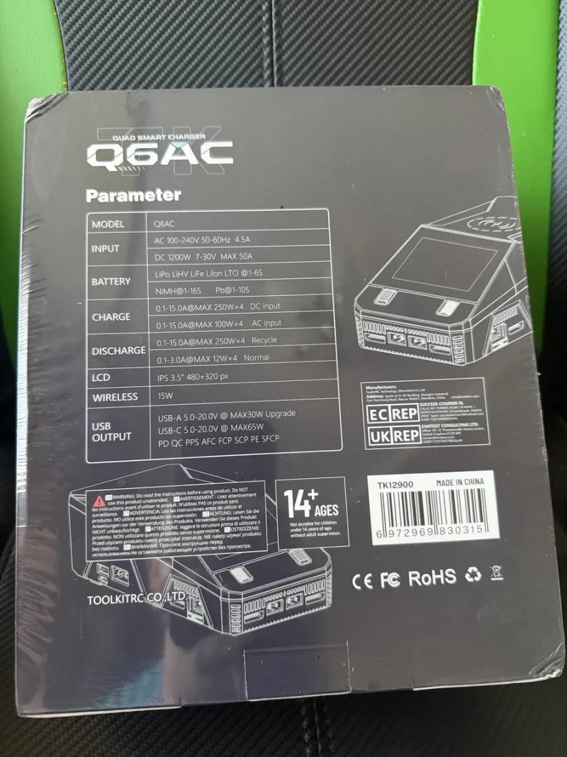 Зарядний пристрій ToolkitRC Q6AC 1000W / 4 канала / блок живлення 400W — фото 3