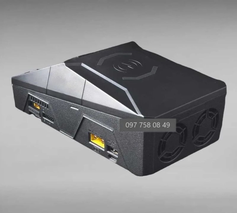 Зарядний пристрій ToolkitRC Q6AC 4 канала 1000Вт + вбудований БЖ 400Вт — фото 3
