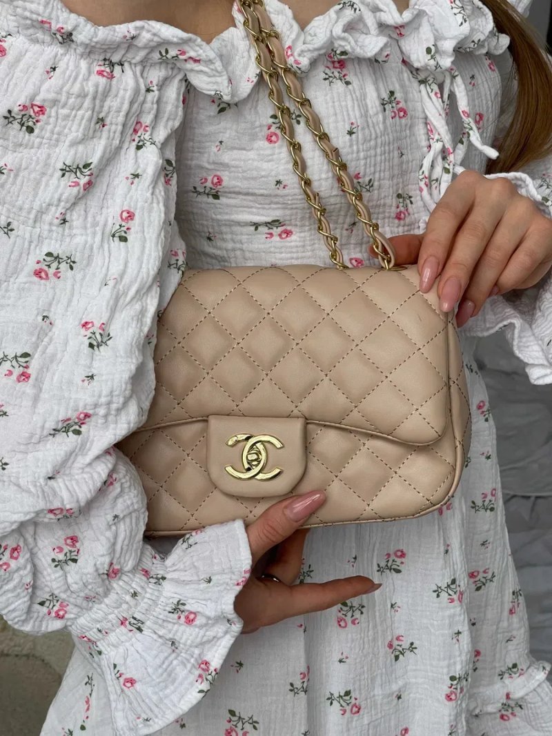 Женская сумка Chanel классическая через плече черная Шанель — фото 3