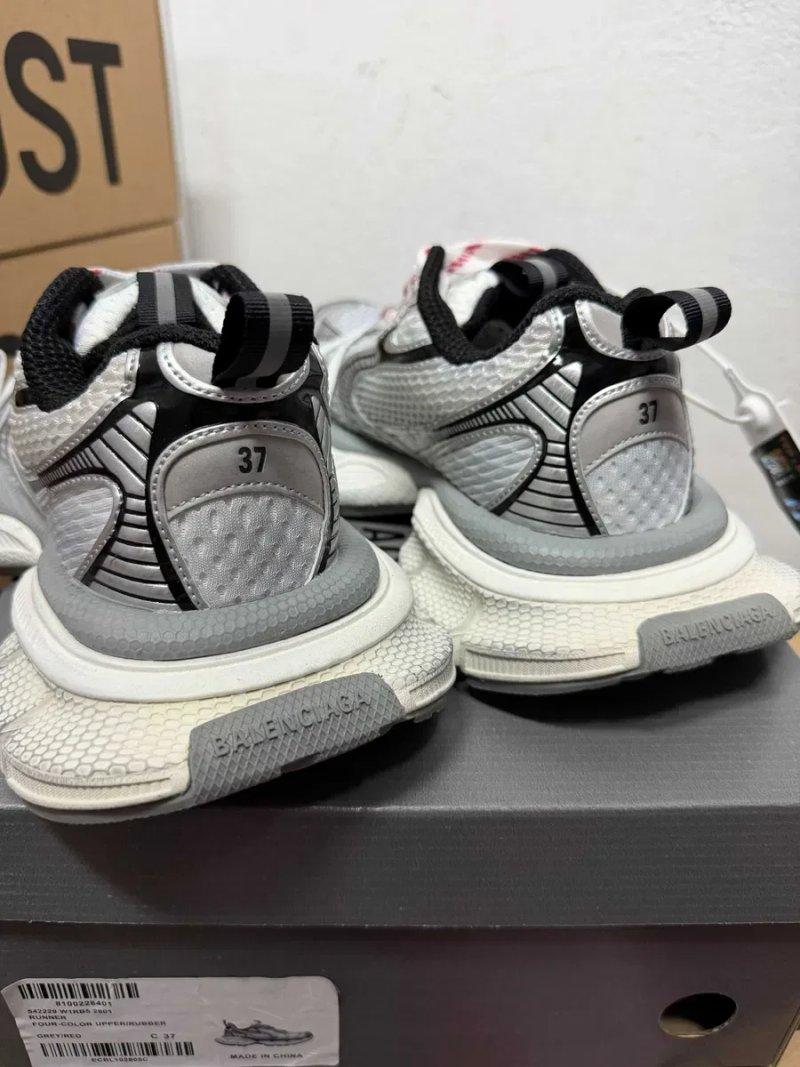 Женские кроссовки Balenciaga 3XL grey silver / Баленсиага 3ХЛ серые 36 37 38 39 40 — фото 3
