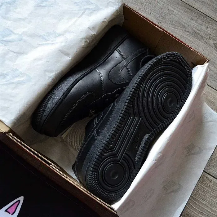 Женские кроссовки Nike Air Force 1 Low 'Black' Premium. Размеры 36-40 — фото 4
