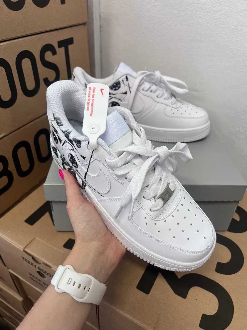 Женские кроссовки Nike Air Force 1 Low х Comme des Garçons Supreme — фото 8