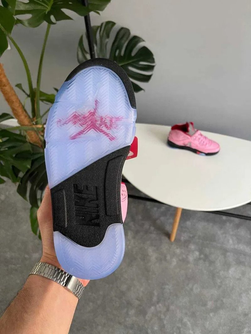 Женские кроссовки Nike Air Jordan 5 Retro Awake NY Arctic Pink. 36-41 — фото 5