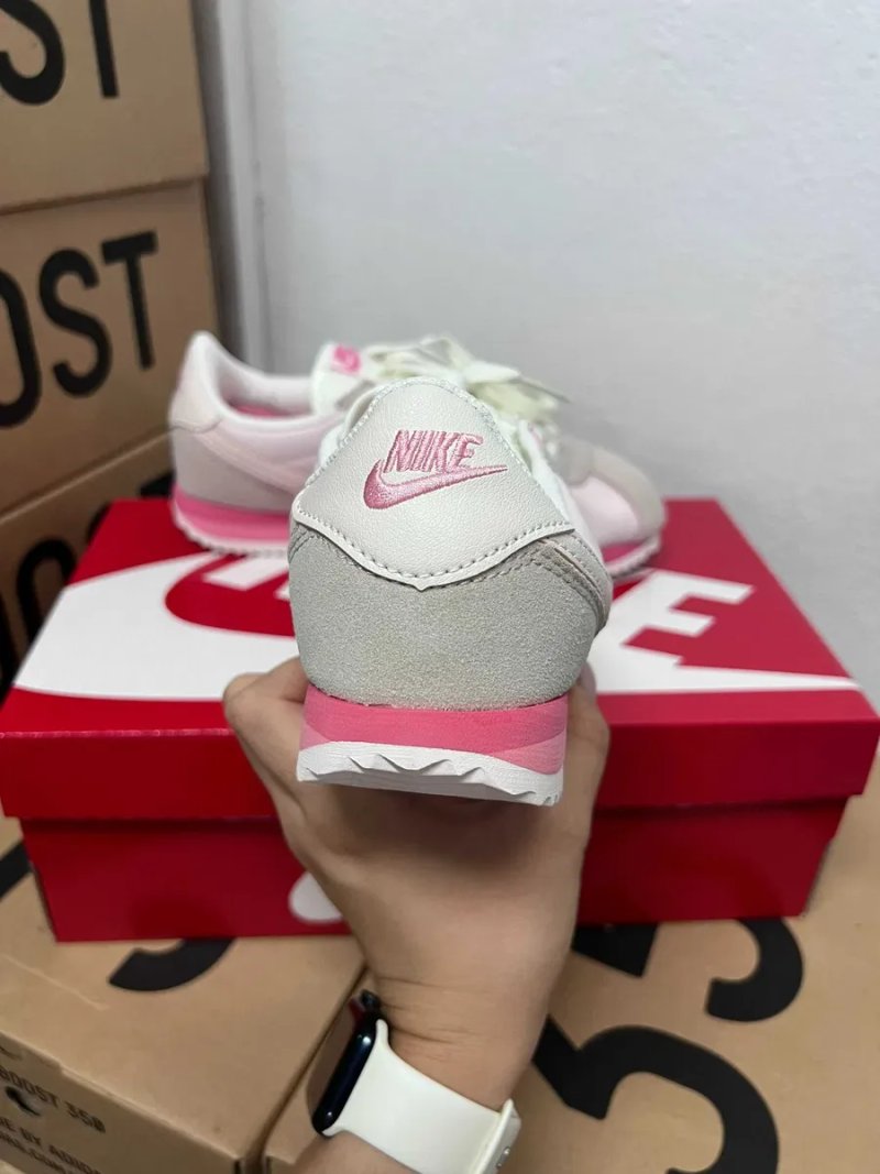 Женские кроссовки Nike Cortez Light Soft Pink / Найк Кортез розовые 36 37 38 39 40 — фото 3