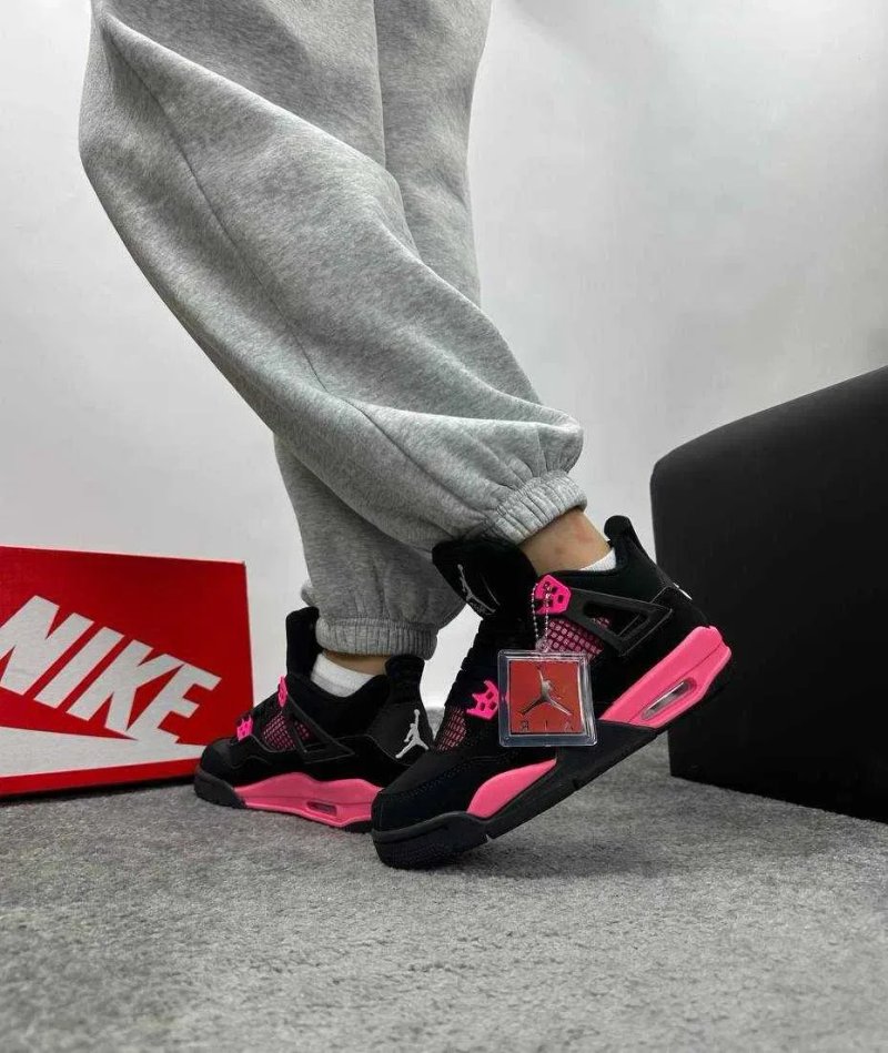 Женские кроссовки Nike Jordan 4 "Black Pink" Размеры 36-41 — фото 5