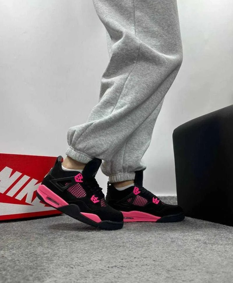Женские кроссовки Nike Jordan 4 "Black Pink" Размеры 36-41 — фото 8