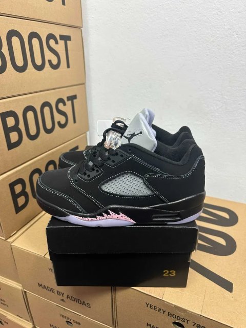 Женские кроссовки Nike Jordan 5 low Dongan / Найк Джордан 5 черные 36 37 38 39 40 41