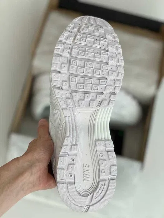 Женские кроссовки Nike P-6000 Triple White Premium. Размеры 36-40 — фото 8