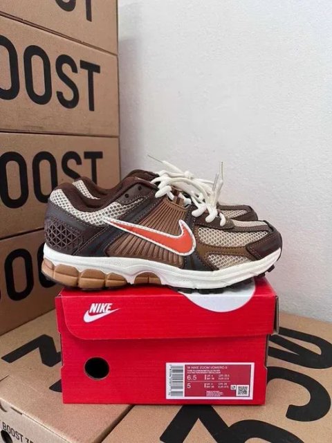 Женские кроссовки Nike Vomero 5 brown / Найк Вомеро 36 37 38 39 40