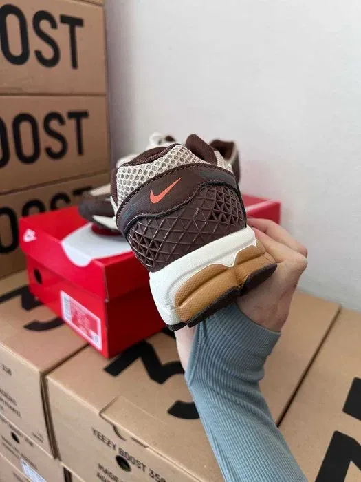 Женские кроссовки Nike Vomero 5 brown / Найк Вомеро 36 37 38 39 40 — фото 7