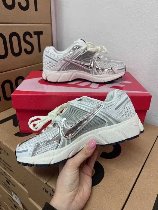 Женские кроссовки Nike Vomero 5 / Найк Вомеро серые 36 37 38 39 40 — фото 5