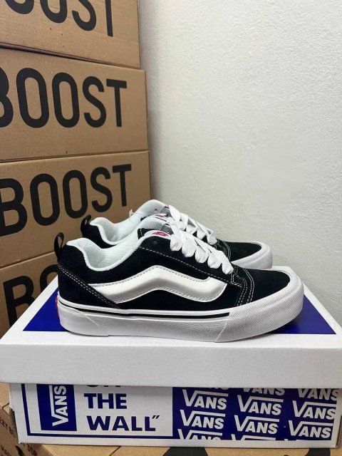 Женские кроссовки Vans KNU School Premium. Размеры 36-41