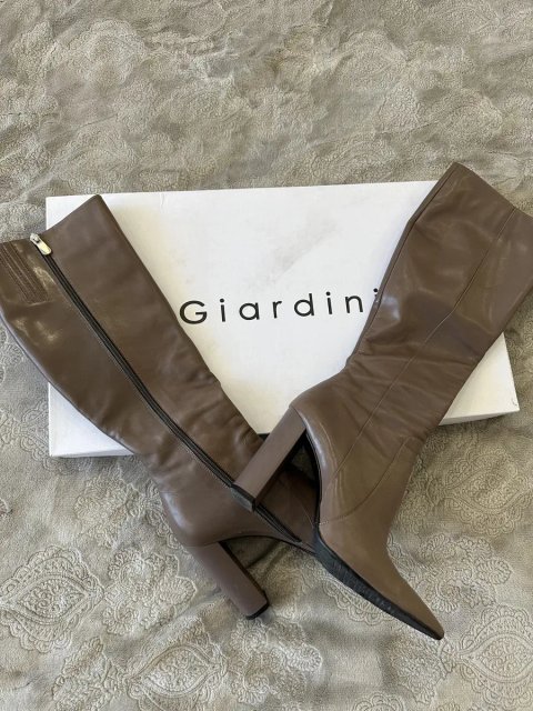 Женские сапоги итальянского бренда Gardini