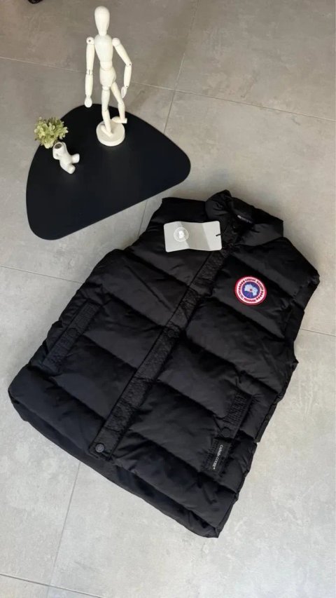 Жилетка Canada Goose чорна чоловіча
