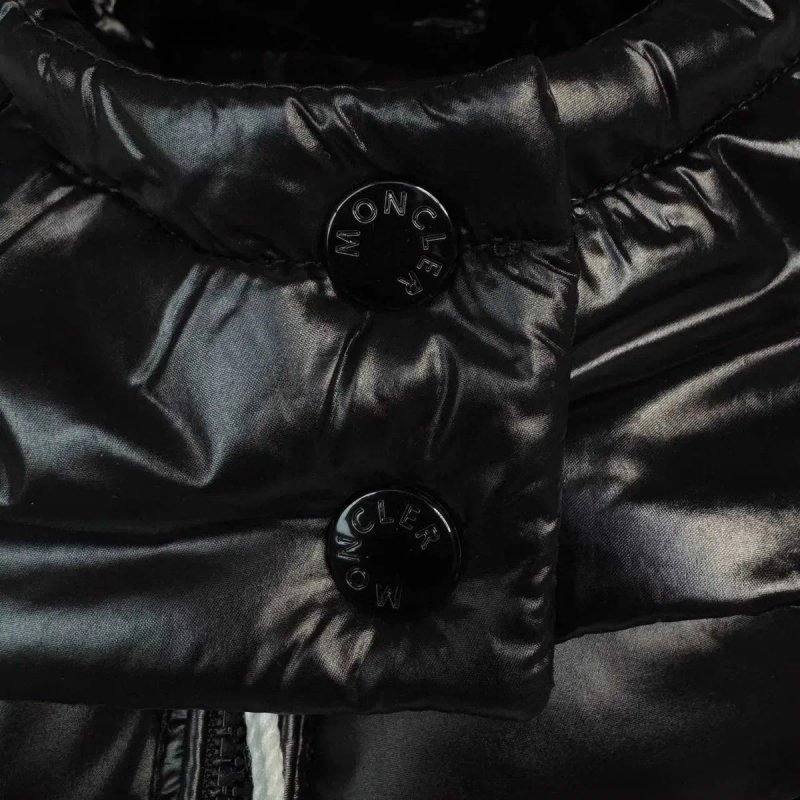 Жилетка Moncler чорного кольору, чоловіча чорна жилетка монклер, безрукавка moncler — фото 5