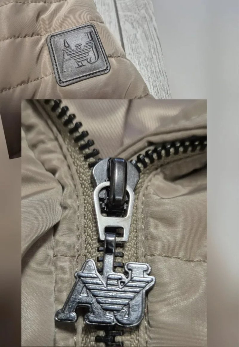 Жіноча куртка Armani Jeans — фото 7