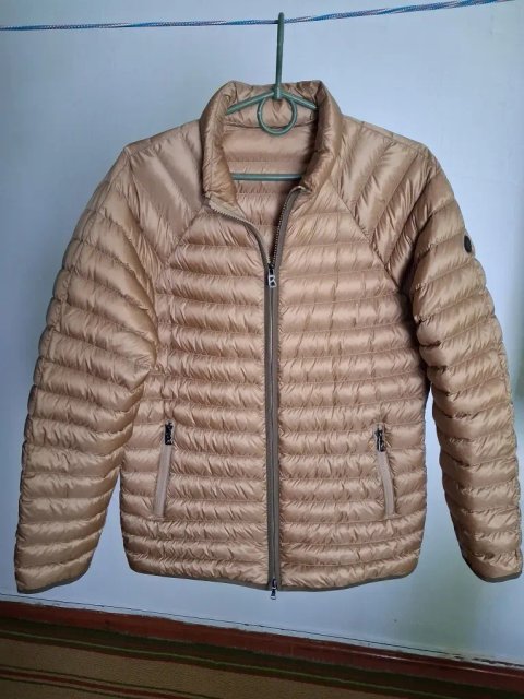 жіноча пухова куртка Bogner. Розмір М.
