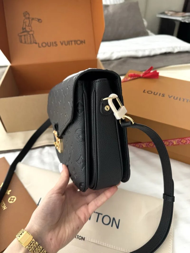 Жіноча сумка чорна Louis Vuitton Pochette metis black сумочка женская натуральная кожа кожаная луи витон шкіряна натуральна шкіра тренд — фото 2